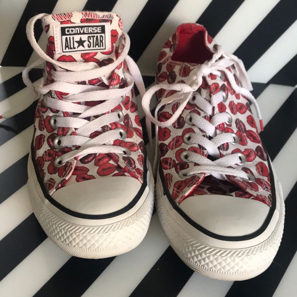 converse kiss converse kiss